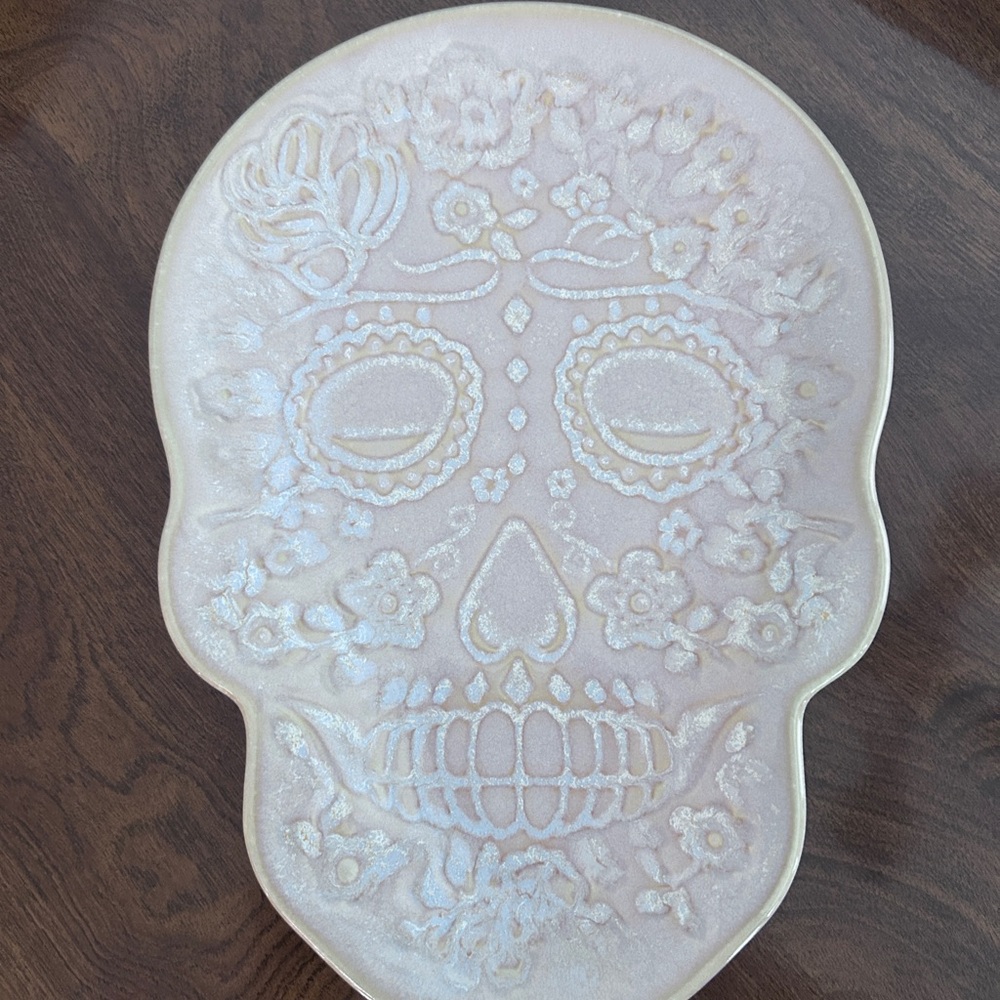 Fiestaware Skull Plate in Cream